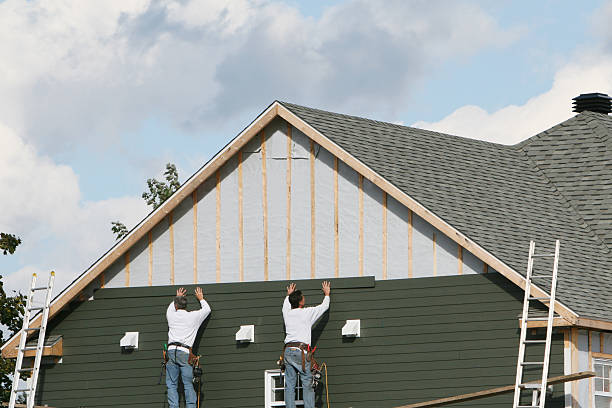 Professional Siding technician working in Columbus, OH
